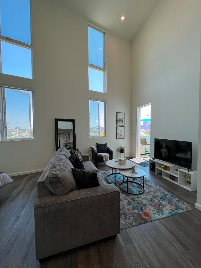 Luxury Downtown Los Angeles Penthouse Condo With Skyline Views Exterior photo