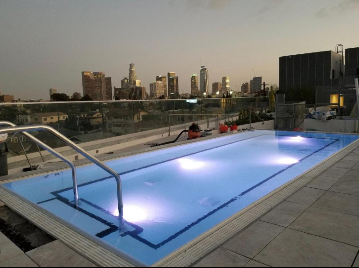 Luxury Downtown Los Angeles Penthouse Condo With Skyline Views Exterior photo