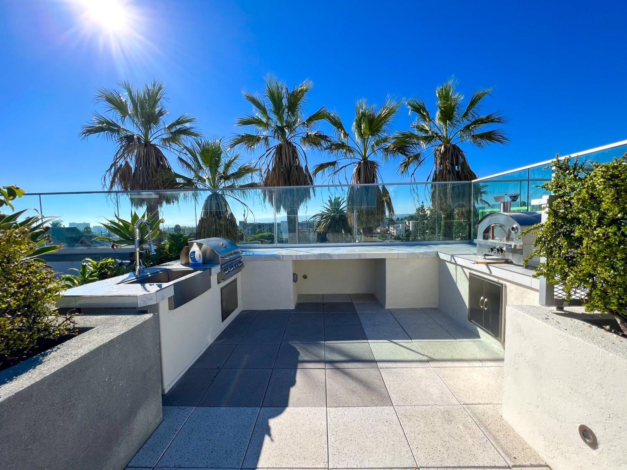 Luxury Downtown Los Angeles Penthouse Condo With Skyline Views Exterior photo
